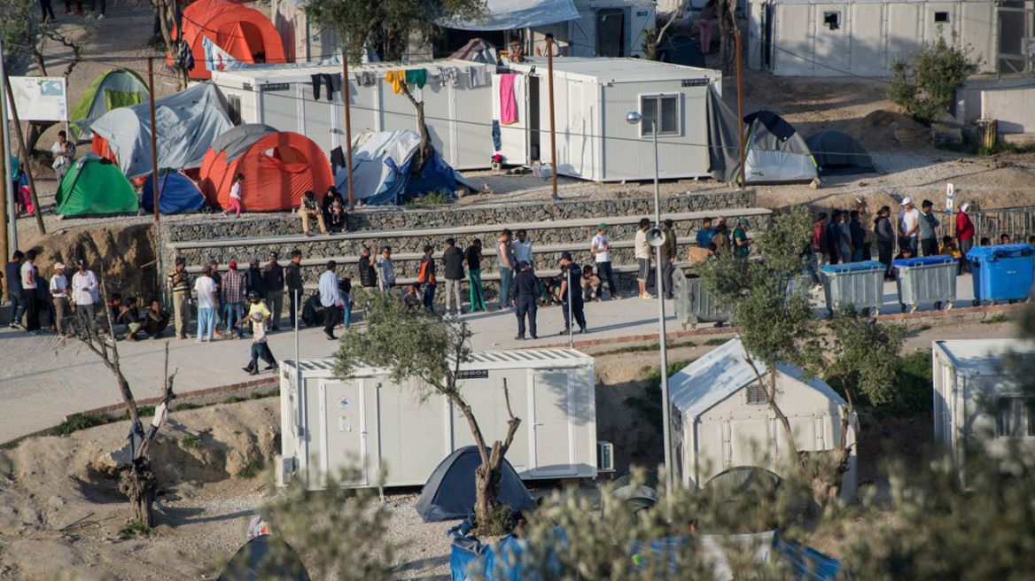 Αυστριακός Τύπος: «Εκτός ελέγχου η κατάσταση στη Μόρια»