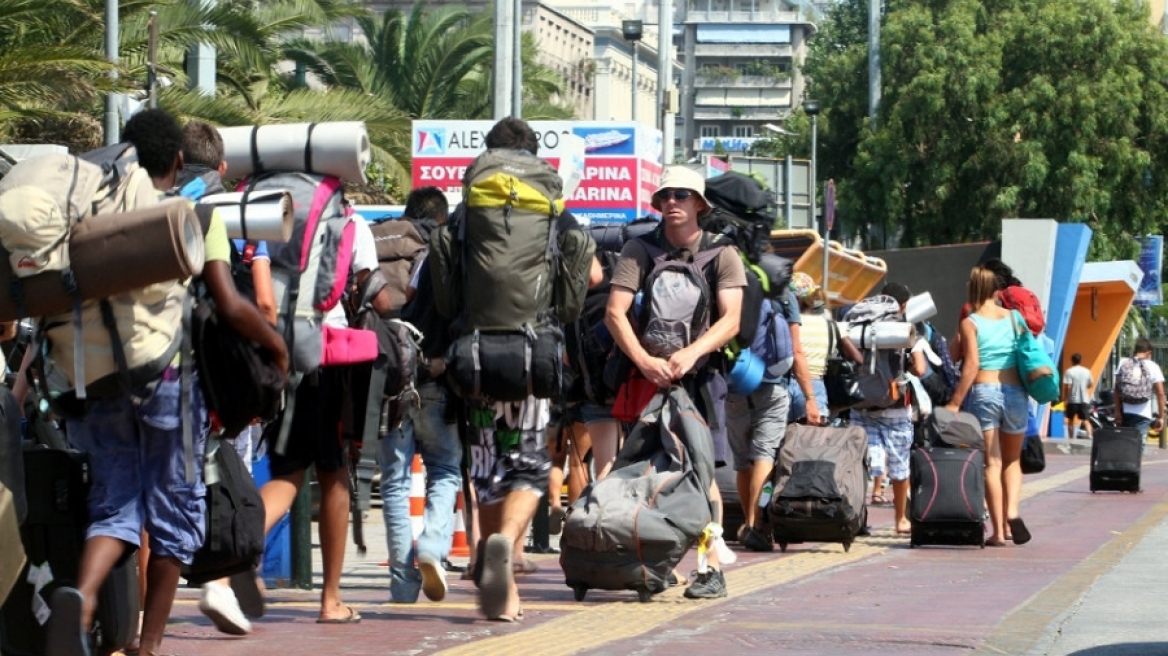 Μία ανάσα από τον στόχο των 14,5 δισ.: Στα 14,16 δισ. ευρώ οι τουριστικές εισπράξεις στο 10μηνο