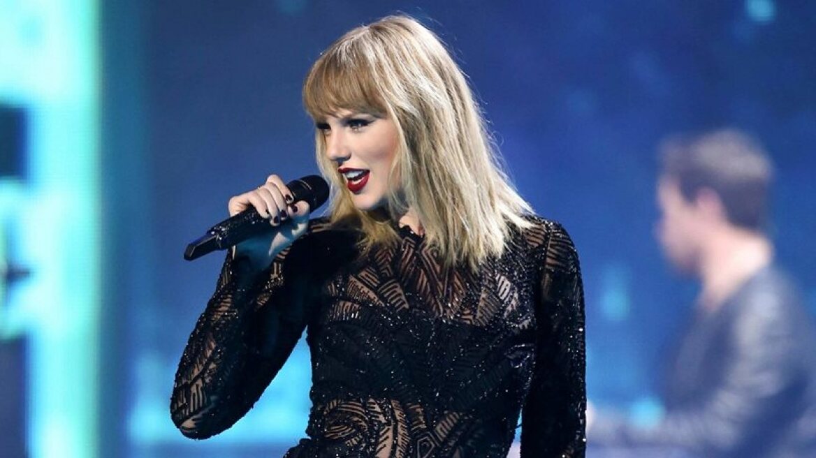 Η Taylor Swift δώρισε 4 χιλιάδες δολάρια σε σπουδάστρια 