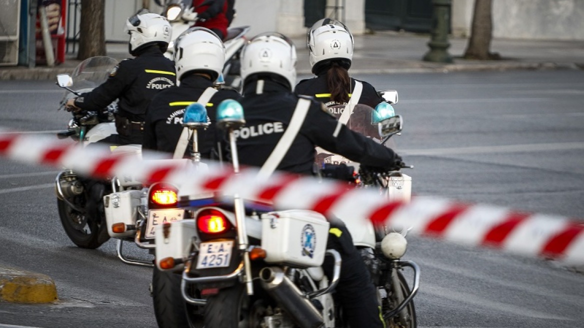 Σοκ: Πατέρας πρότεινε σε άντρα που γνώρισε μέσω chat να κάνουν σεξ μαζί με τα ανήλικα παιδιά του