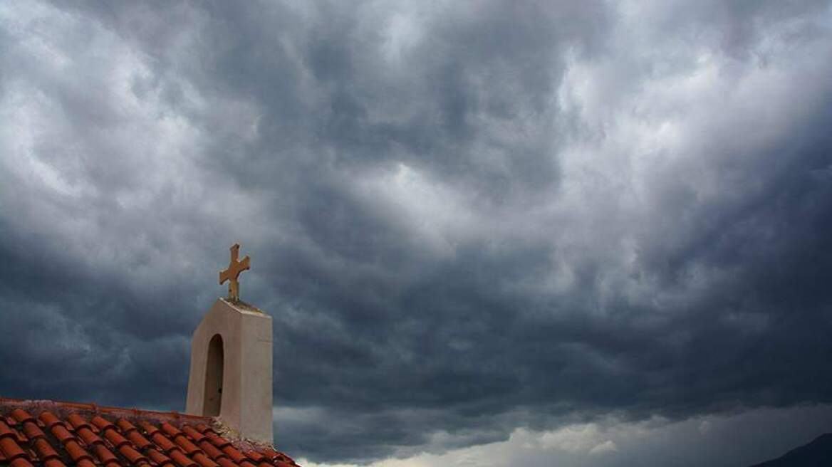 Άστατος ο καιρός μέχρι την Κυριακή του Πάσχα - Με τι καιρό θα ψήσουμε τον οβελία