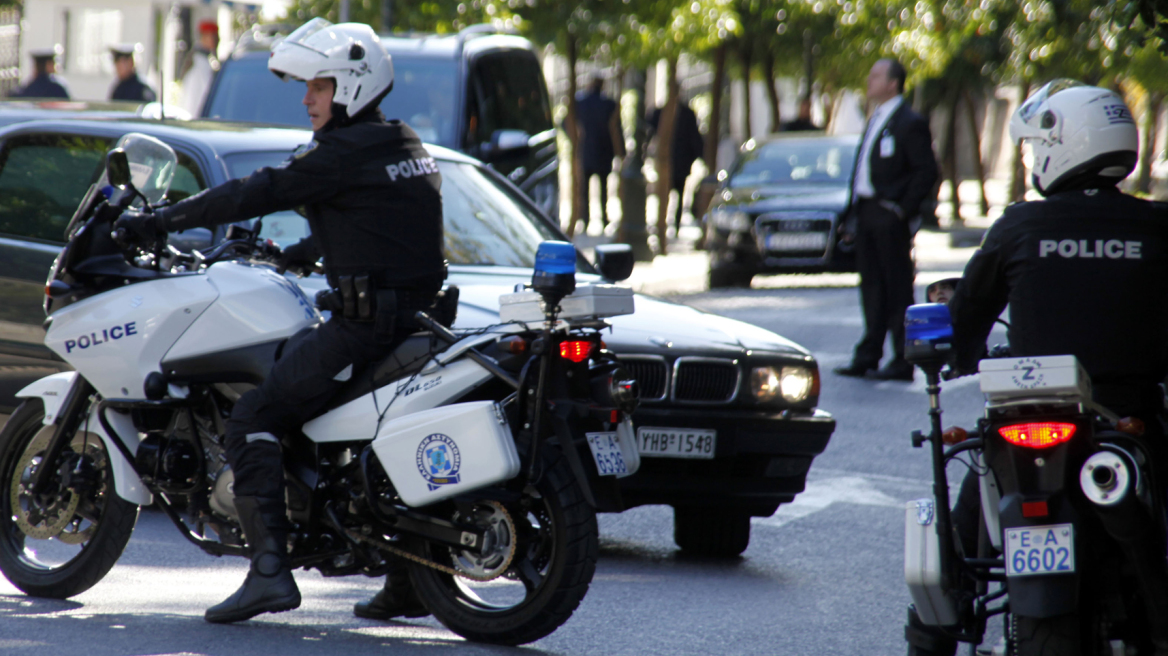 Θεσσαλονίκη: Λήστεψαν 82χρονη, προσποιούμενοι υπαλλήλους της ΔΕΗ