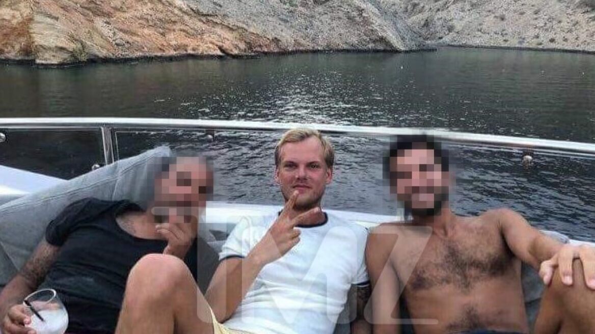 Η τελευταία φωτογραφία του Avicii στο Ομάν πάνω σε σκάφος με δύο φίλους του