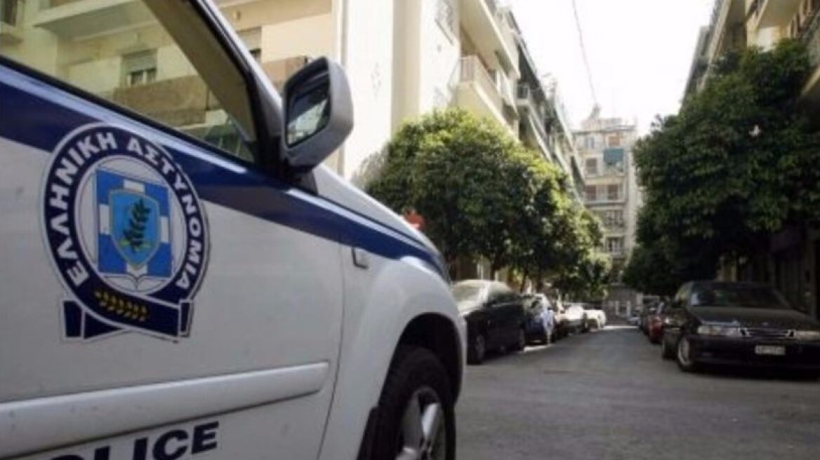 Θεσσαλονίκη: Λήστεψαν 72χρονο έξω από τράπεζα