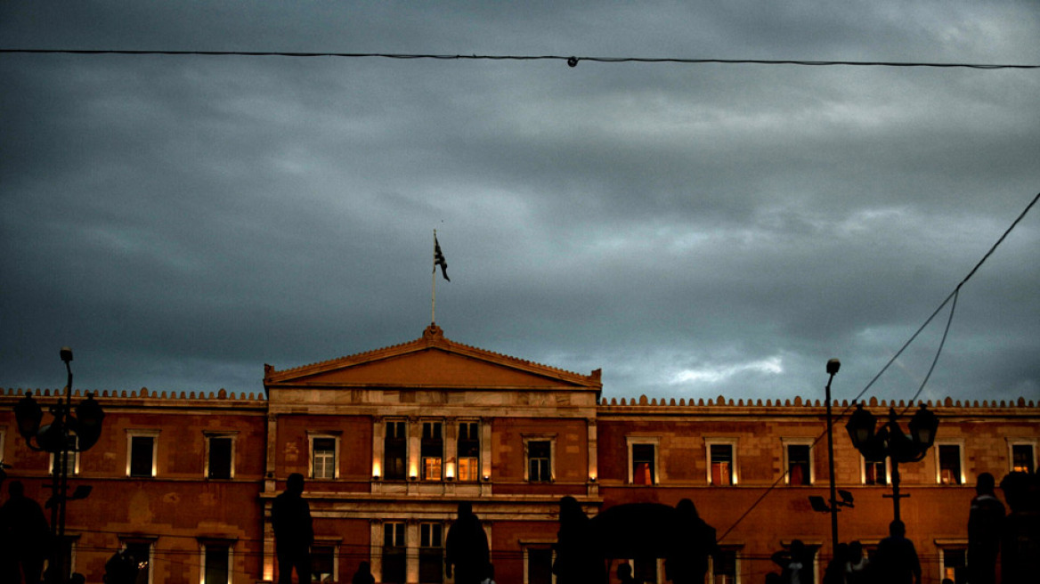 Στα τρία χρόνια ΣΥΡΙΖΑ χάθηκαν εισοδήματα 12 δισ. ευρώ 