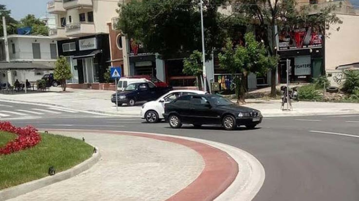 Βόλος: Γυναίκα οδηγούσε ανάποδα σε κόμβο προκαλώντας πανικό