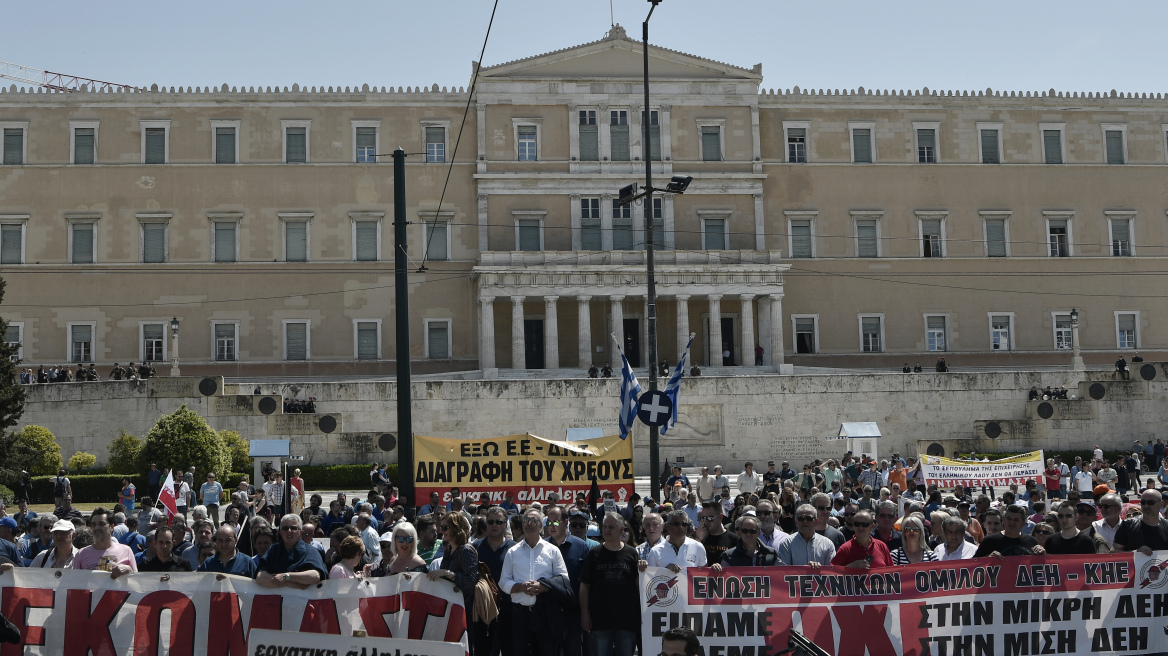 Γερμανός oικονομολόγος: Χωρίς ψευδαισθήσεις για ευκολότερο δρόμο πια η ελληνική κυβέρνηση