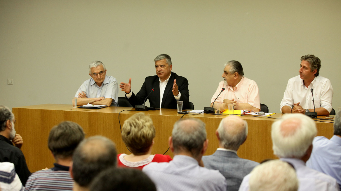 Συλλαλητήρια για τη Μακεδονία σε δεκατρείς πόλεις της Ελλάδας