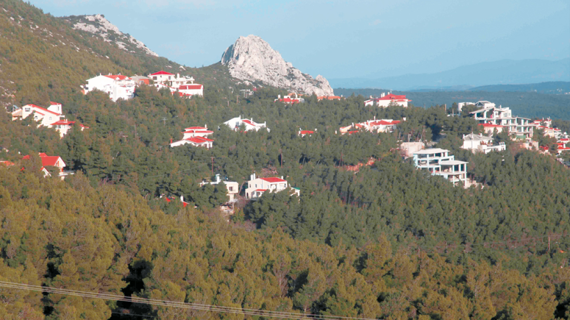 Νομιμοποιούν και τα αυθαίρετα μέσα στα δάση