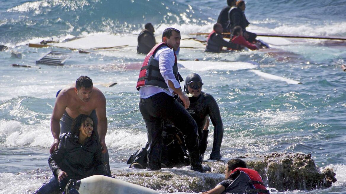 Τυνησία: 60 μετανάστες πνίγηκαν όταν ναυάγησε η βάρκα που τους μετέφερε