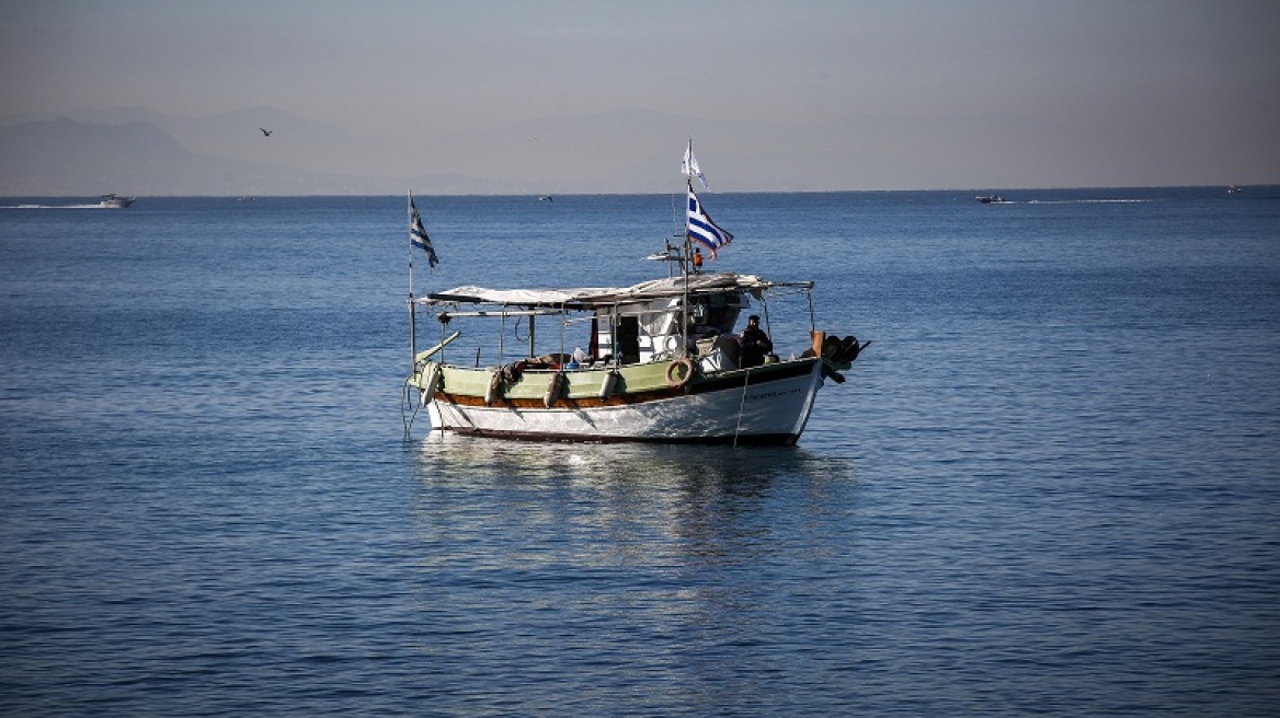 Κρήτη: Ψαράς βρήκε στα δίχτυα του ... αρχαίο αμφορέα 