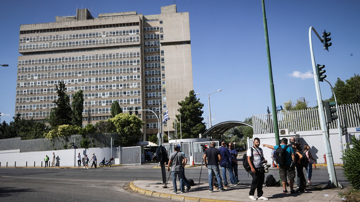 Τόσκας για Ρουβίκωνα: Είναι προβοκάτορες, κάνουν ζημιά στην κυβέρνηση