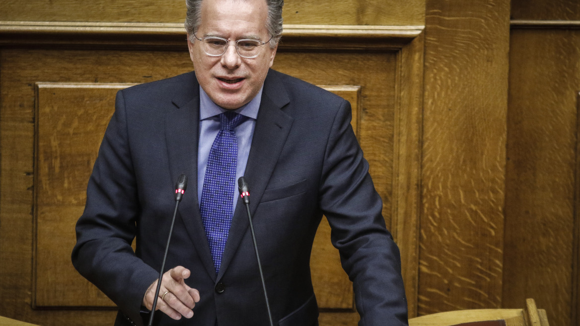 Κουμουτσάκος: Η συμφωνία υλοποιεί τον αλυτρωτισμό των Σκοπίων και της «Μακεδονίας του Ίλιντεν»