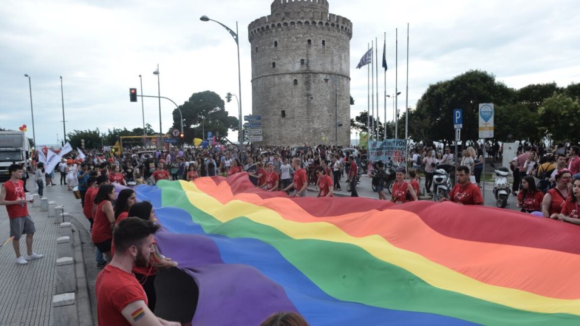 Θεσσαλονίκη: Εισαγγελική έρευνα για το επεισόδιο με τους δύο άνδρες που πήγαιναν στο Gay Pride