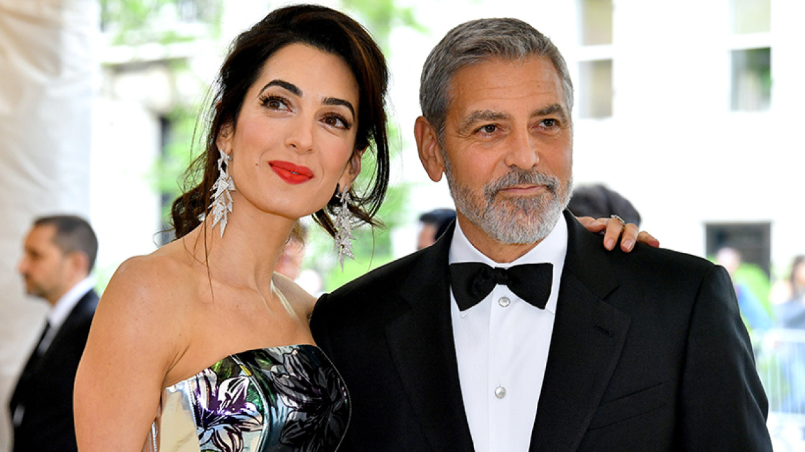 Amal & George Clooney: Σε σπάνια εμφάνιση με τα δίδυμα  