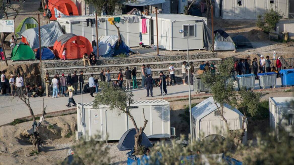 Δήμαρχοι νησιών ΒΑ Αιγαίου για μετανάστες: Όχι σε νέες δομές φιλοξενίας αντί του ΦΠΑ