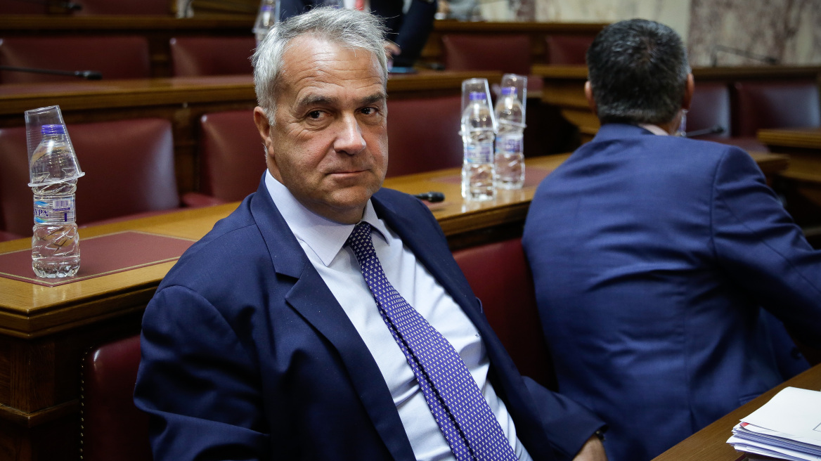 Βορίδης: «Όχι» σε κατάτμηση εκλογικών περιφερειών χωρίς ψήφο σε Έλληνες του εξωτερικού