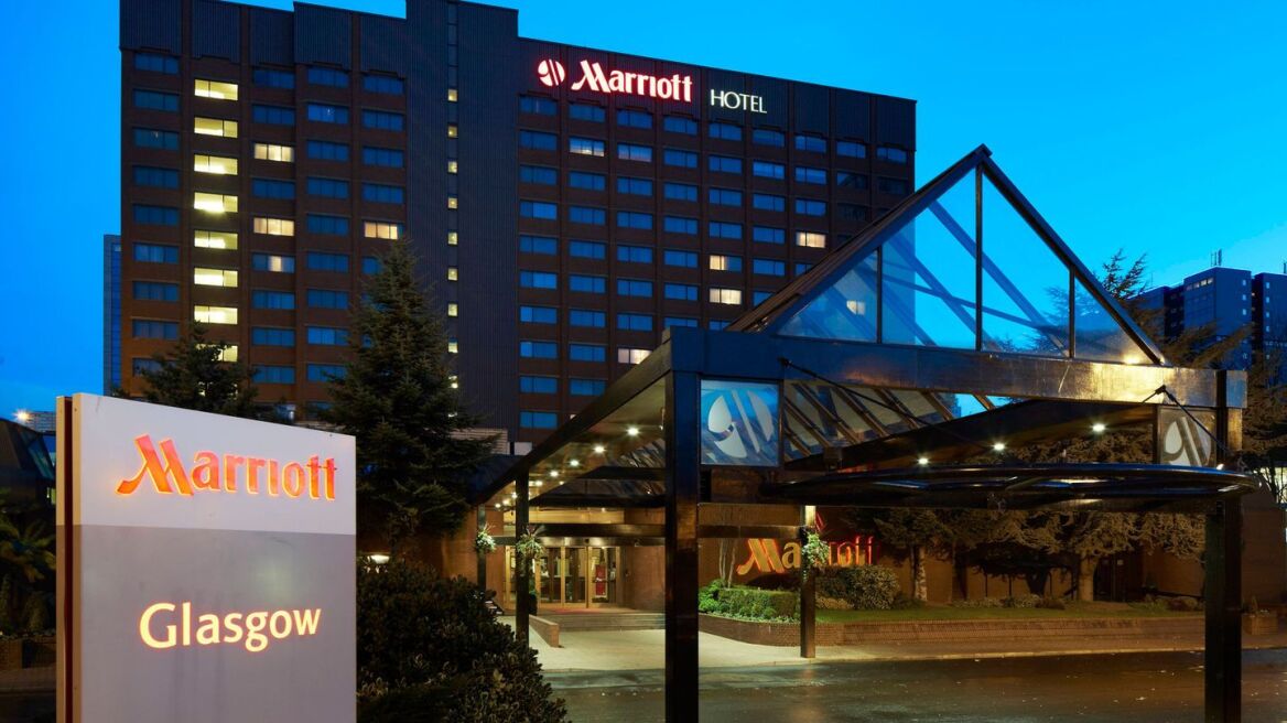 Τα ξενοδοχεία Marriott καταργούν τα πλαστικά καλαμάκια έως τον Ιούλιο του 2019