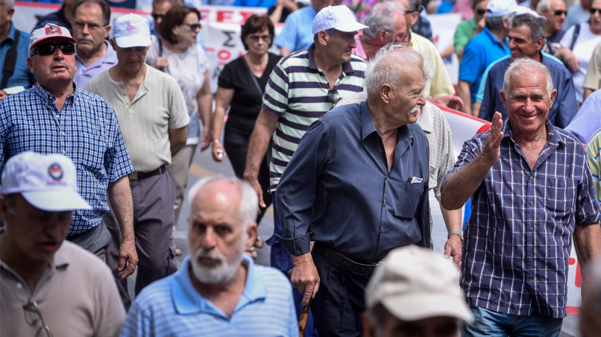 Συντάξεις: Τα σενάρια των περικοπών «τρελαίνουν» τους συνταξιούχους 