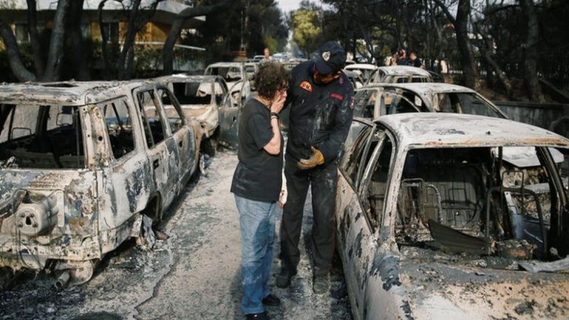 Τραγωδία στο Μάτι: Αστυνομικοί είχαν βρει τον πρώτο νεκρό στις 19.40 το απόγευμα της Δευτέρας