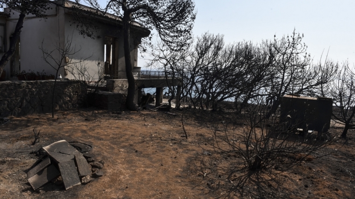 Φωτιά στο Μάτι: Οι 26 άργησαν, λέει συγγενής του ιδιοκτήτη του οικοπέδου του θανάτου