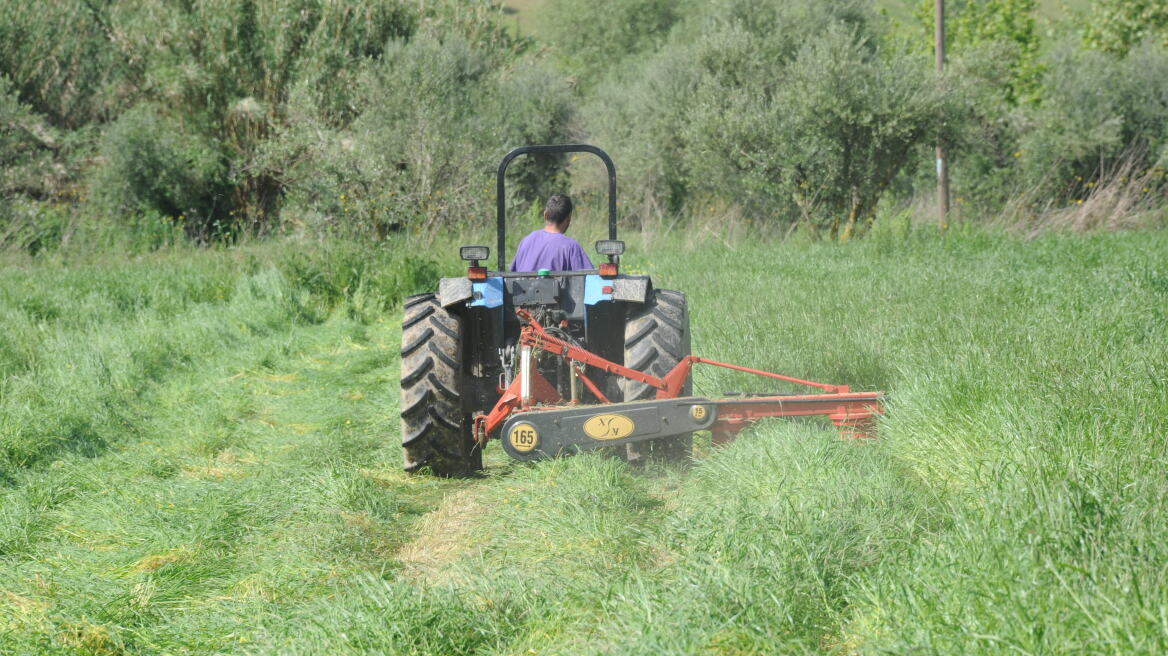 Σέρρες: Νεκρός αγρότης που καταπλακώθηκε από το τρακτέρ  του