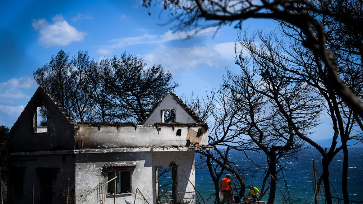 Φωτιά στο Μάτι: Στις 3.887 οι αιτήσεις πυρόπληκτων για το επίδομα 