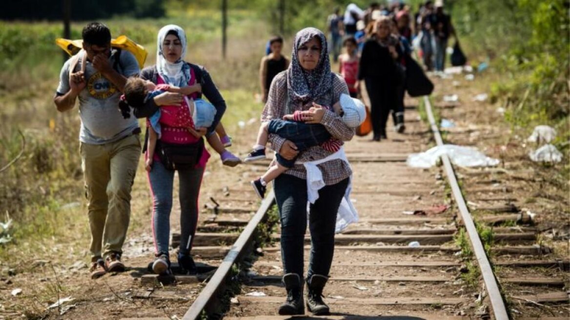 Ο ΟΟΣΑ πιέζει τη Φινλανδία: Εντάξτε τις μετανάστριες στην αγορά εργασίας