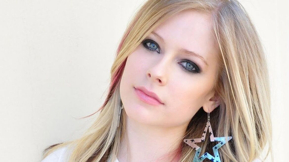 Η Avril Lavigne παραδέχθηκε ότι «συμφιλιώθηκε με τον θάνατο» λίγο πριν την κυκλοφορία του νέου της single