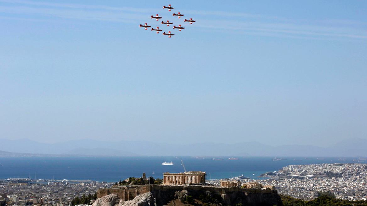 Όλα έτοιμα για το Athens Flying Week: Χαμηλές πτήσεις στον αττικό ουρανό!