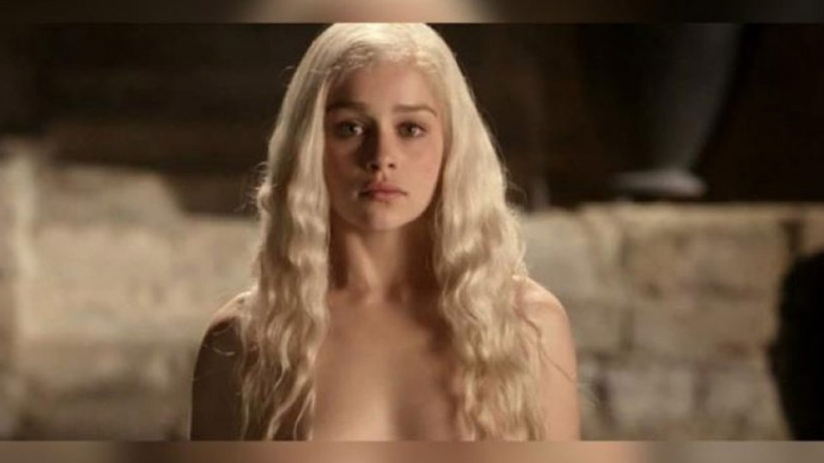 Emilia Clarke: Η Khaleesi του Game of Thrones είναι από τις καυτές παρουσίες