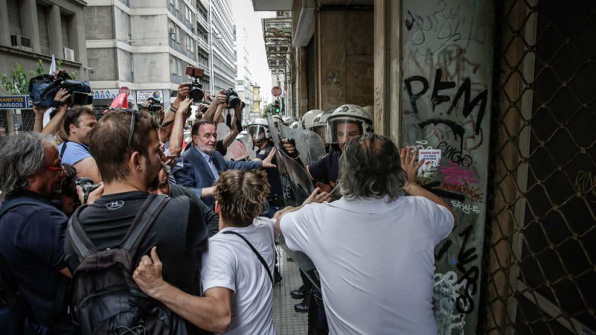 Νέα κλήση για απολογία και νέες κατηγορίες κατά του Παναγιώτη Λαφαζάνη