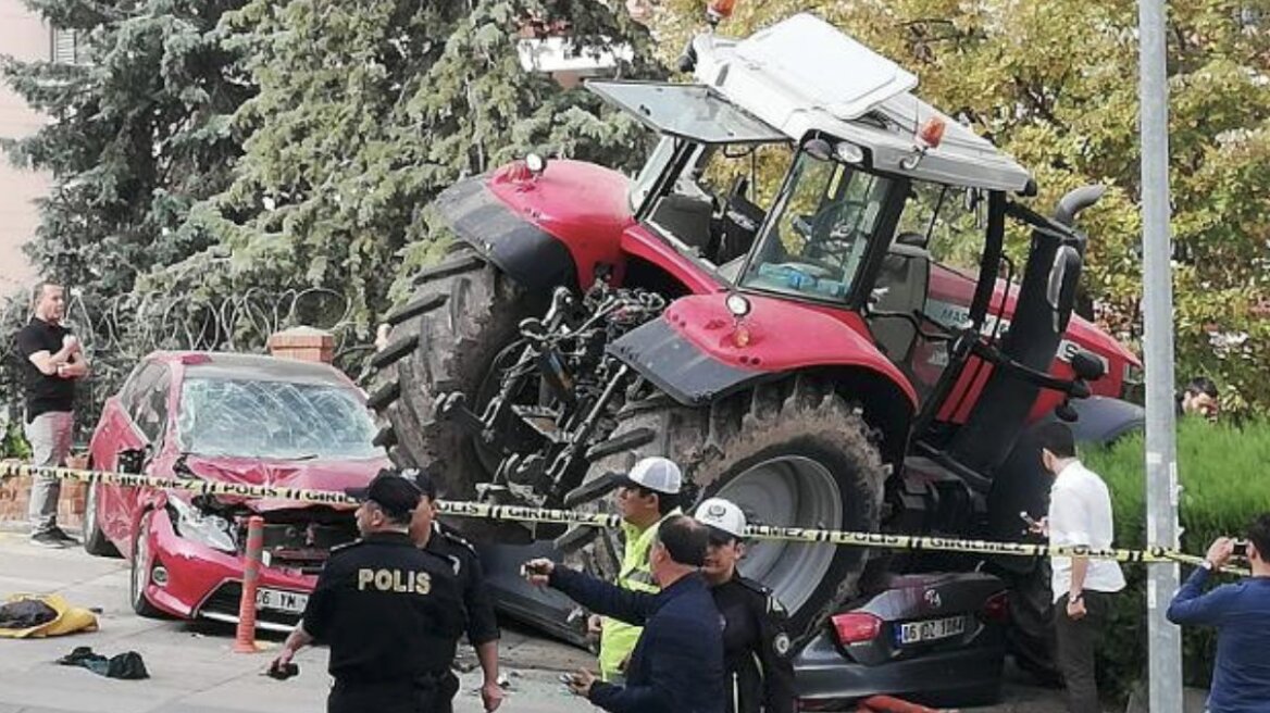 Βίντεο: Τούρκος προσπάθησε να μπουκάρει στην πρεσβεία του Ισραήλ με... τρακτέρ!