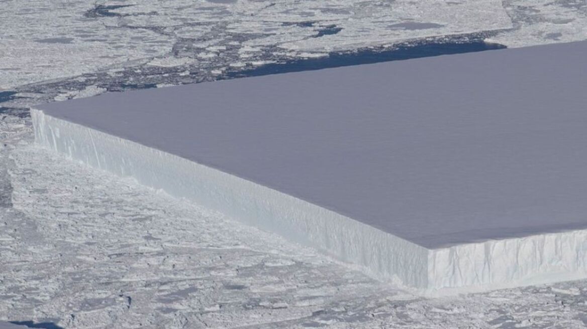 Πώς εξηγεί η NASA το μυστηριώδες παγόβουνο με το τέλειο ορθογώνιο σχήμα 