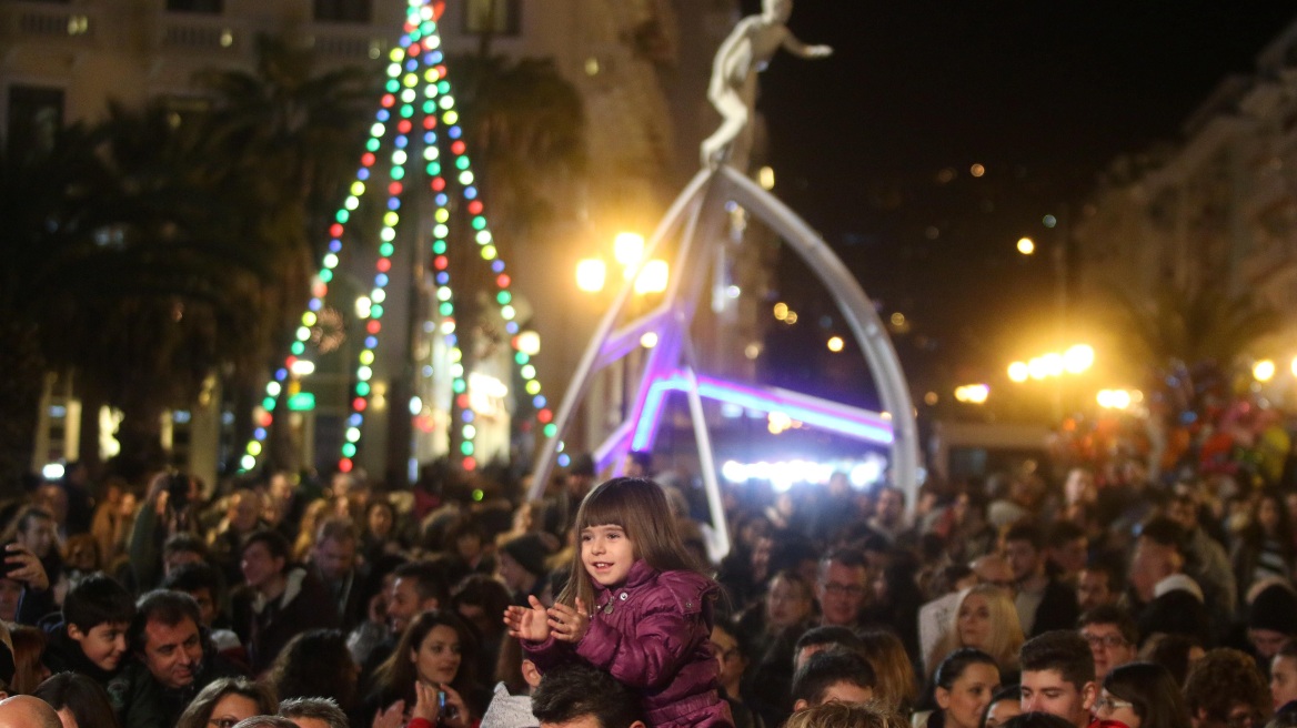 Με δήμαρχο ξωτικών, δέντρο 20 μέτρων και Σαμπάνη η χριστουγεννιάτικη Θεσσαλονίκη