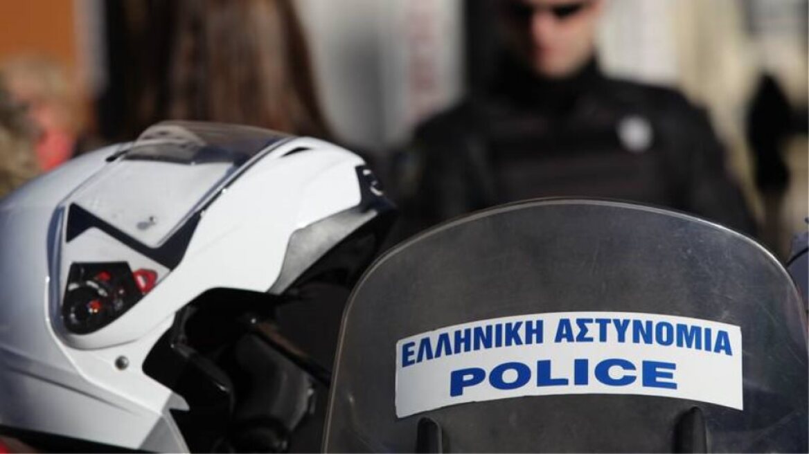 Σύλληψη αλλοδαπού για ναρκωτικά στον Πειραιά