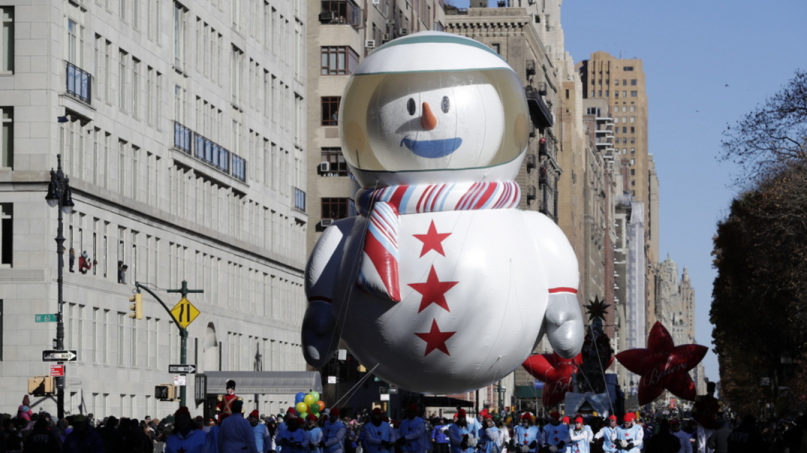 Εντυπωσιακές εικόνες από το Thanksgiving parade της Νέας Υόρκης