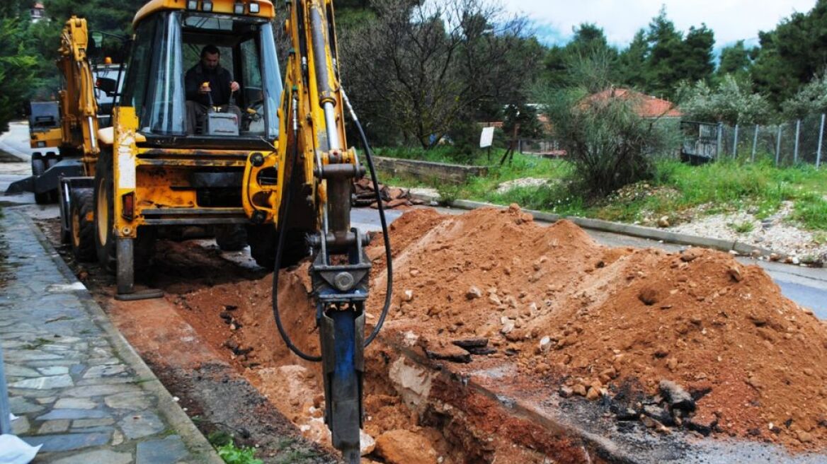 Υπουργείο Εσωτερικών: 132 εκατ. ευρώ για 43 νέα έργα ύδρευσης και αποχέτευσης σε 39 δήμους