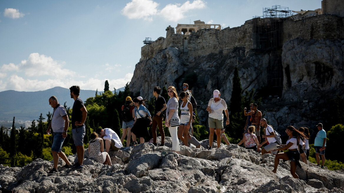 Υπουργείο Τουρισμού: 26 εκατ. τουρίστες στην Ελλάδα το εννεάμηνο του 2018