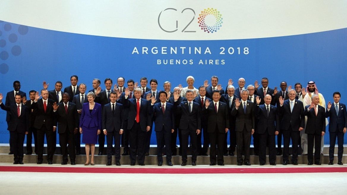 G20: Ο Σαουδάραβας Μοχάμεντ μπιν Σαλμάν παραγκωνίστηκε στην οικογενειακή φωτογραφία