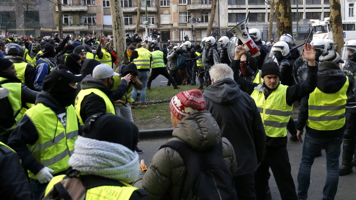 «Κίτρινα Γιλέκα» και στις Βρυξέλλες –  Συνελήφθησαν 70 άτομα