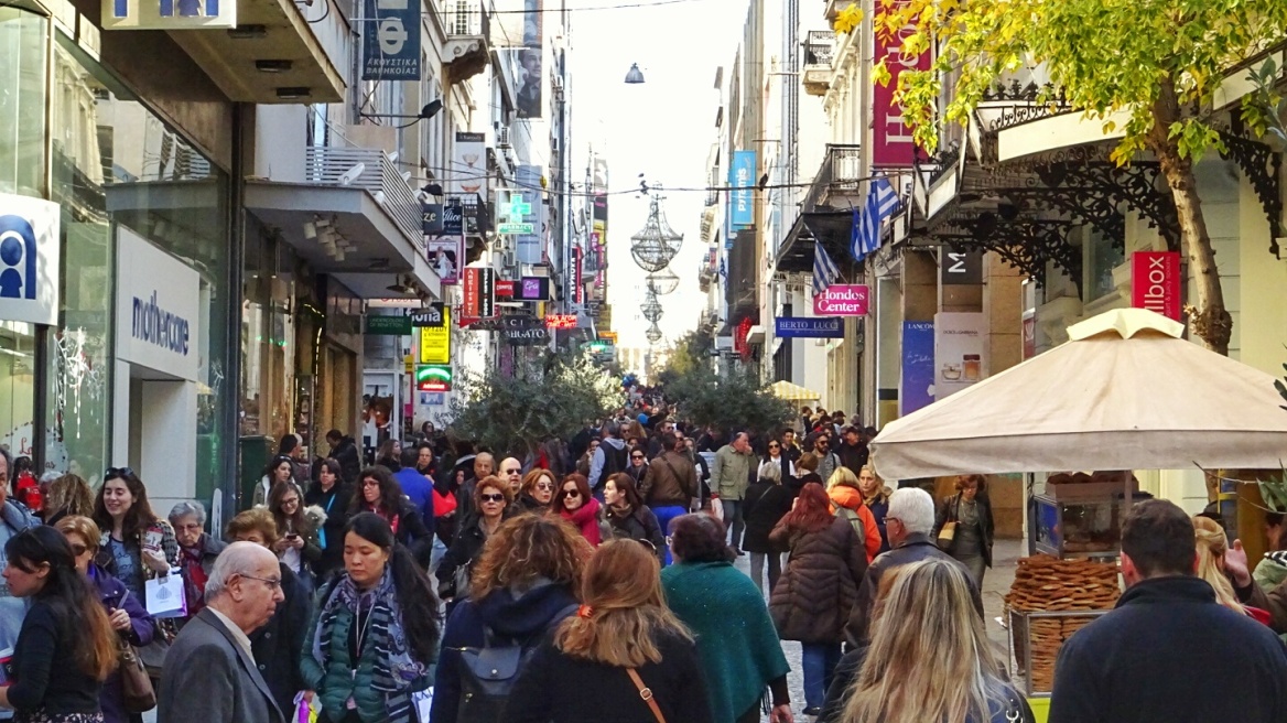 Ξεκινά από αύριο το εορταστικό ωράριο - Ποιες Κυριακές θα ανοίξουν τα καταστήματα