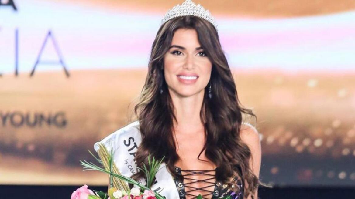 H Ιωάννα Μπέλλα με παραδοσιακή στολή στο Miss Universe 