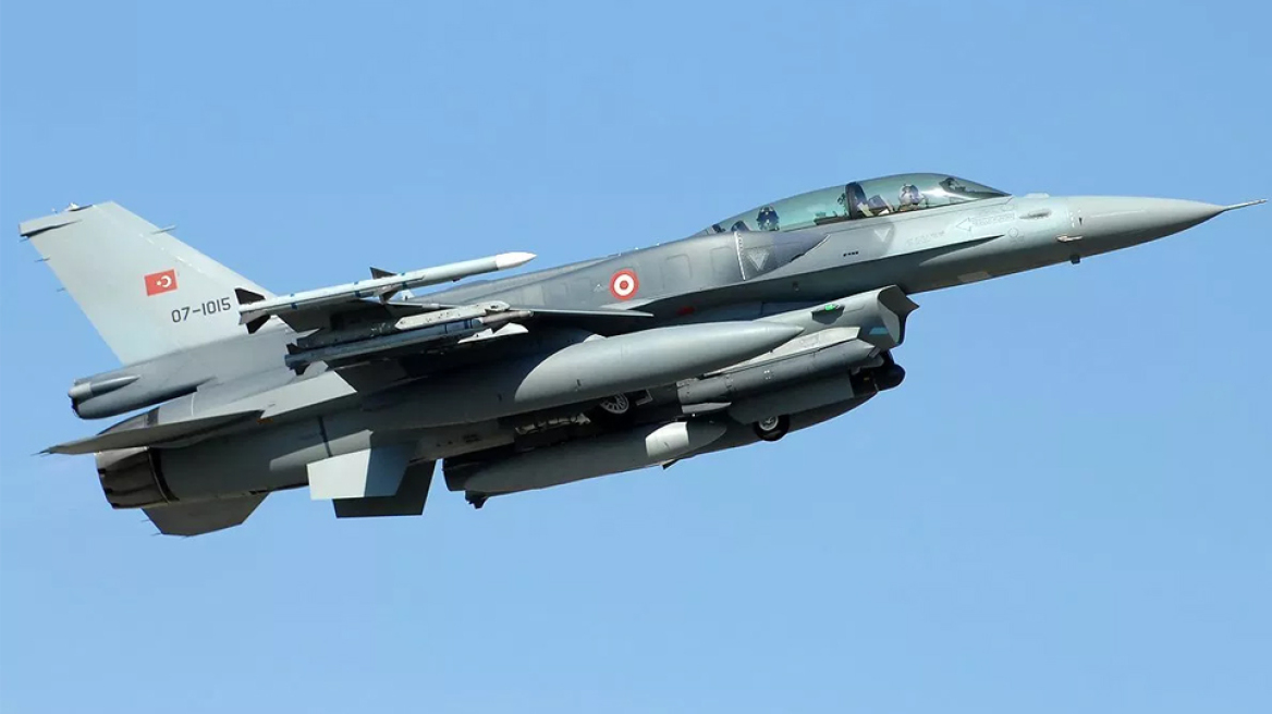 Δύο τουρκικά F-16 έκαναν χαμηλή πτήση πάνω από το Καστελόριζο