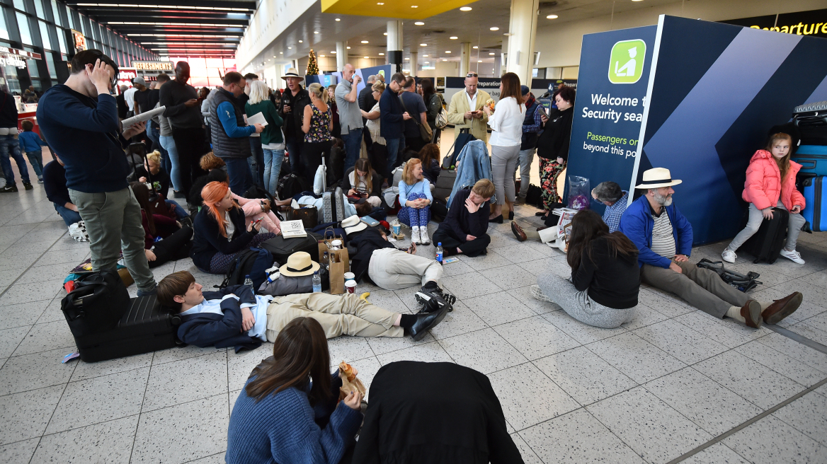 Κλειστό για τρίτη ημέρα το Gatwick - Χωρίς αποτέλεσμα το κυνήγι του drone πάνω από το αεροδρόμιο