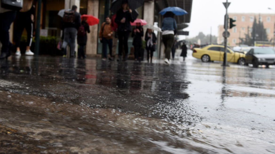 Έκτακτο δελτίο επιδείνωσης του καιρού: Καταιγίδες και χιονοπτώσεις μέχρι και την Πέμπτη