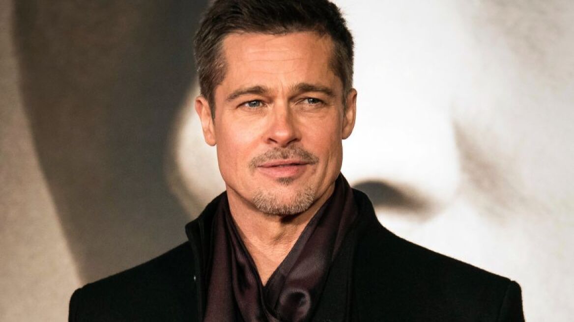 Ο Brad Pitt πιάστηκε επ’ αυτοφώρω να… φλερτάρει και δε θα πιστέψετε με ποια!