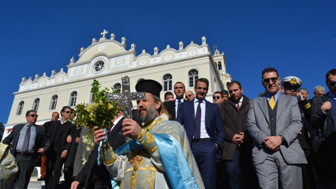 Μήνυμα αισιοδοξίας για τα Θεοφάνεια από τον Αρχιερατικό Επίτροπο Τήνου