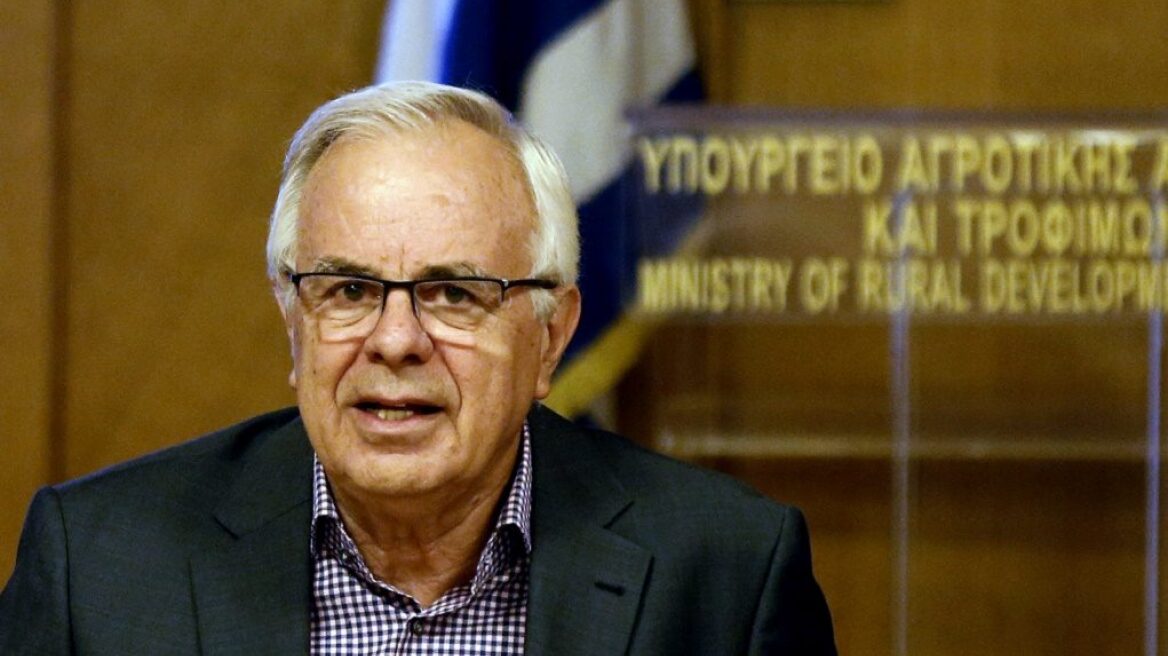 Αποστόλου: Ανοίγει το γραφείο του για να συζητήσει με τους αγρότες τα προβλήματά τους 