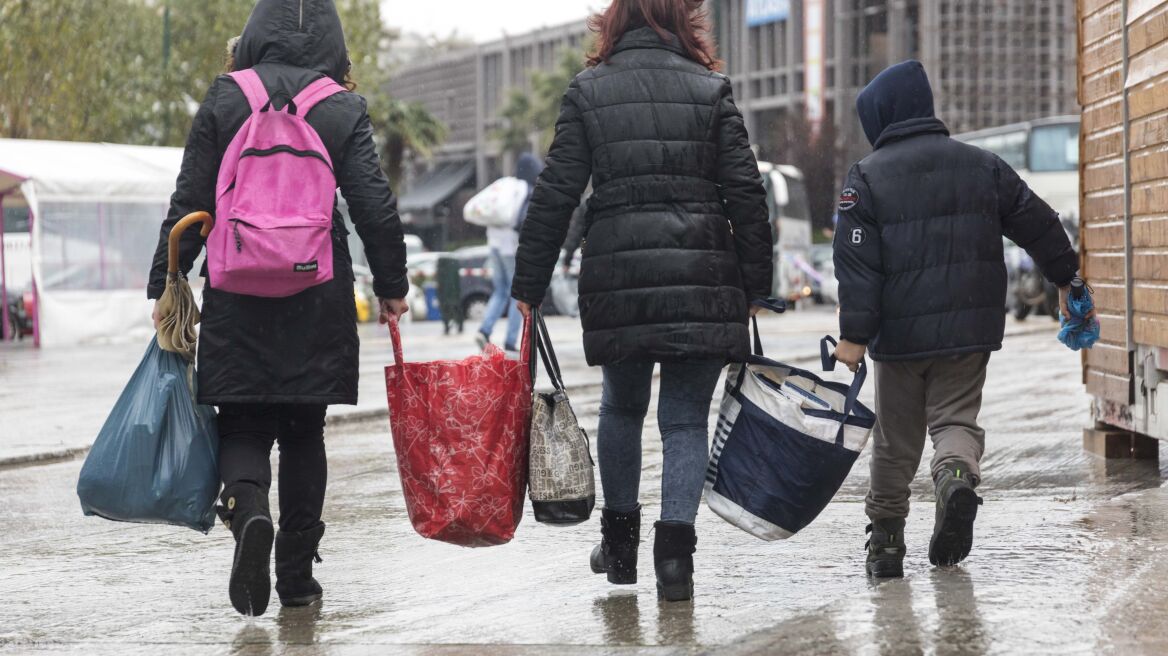 Σήμερα καταβάλλεται το Κοινωνικό Εισόδημα Αλληλεγγύης στους δικαιούχους